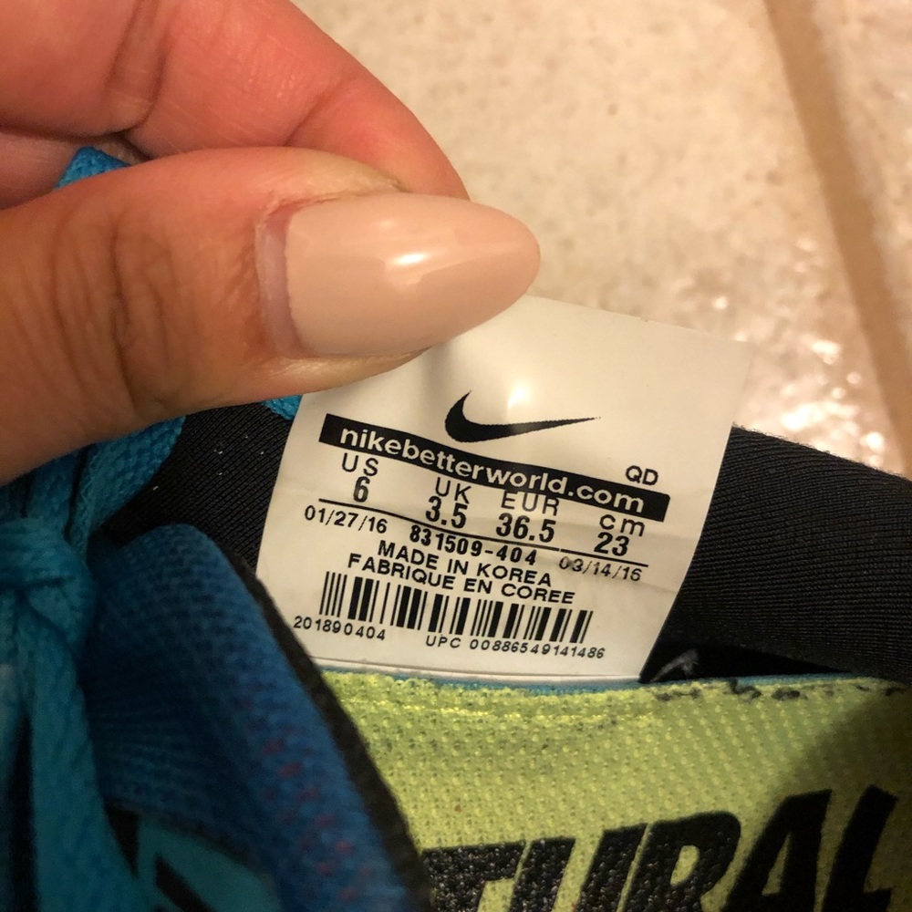 Nike runners - Picture 3 of 5